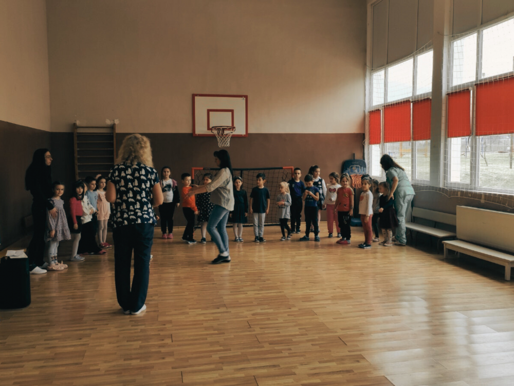 Akustinen hoito Kokiche Kindergarten Botevgradissa
