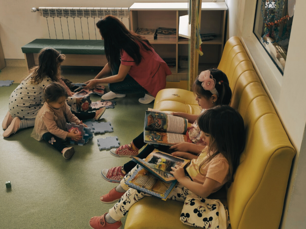 Akustinen hoito Kokiche Kindergarten Botevgradissa