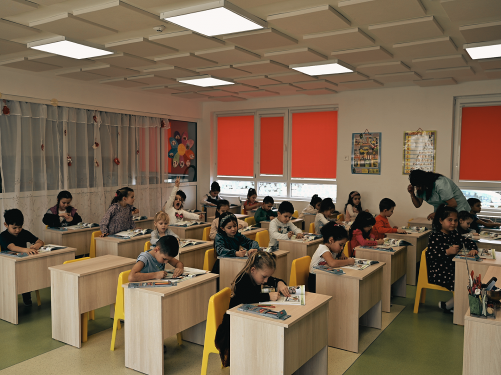 Akustinen hoito Kokiche Kindergarten Botevgradissa
