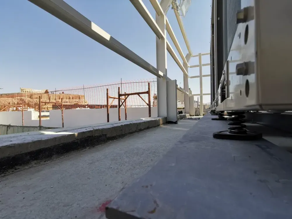 VIBRO-AM – Vapaasti seisova tärinänvaimennusjalusta