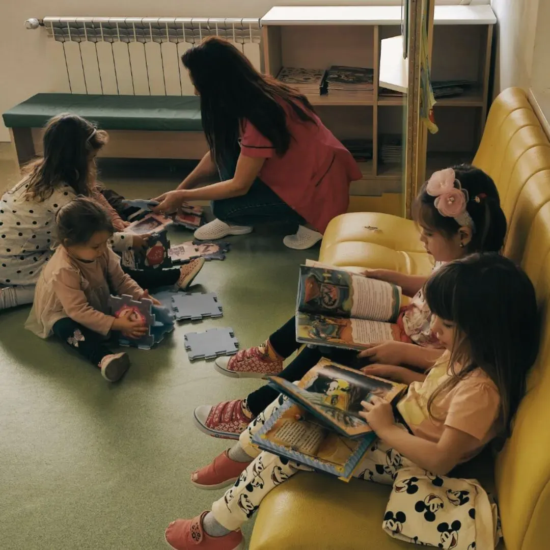 Akustinen hoito Kokiche Kindergarten Botevgradissa