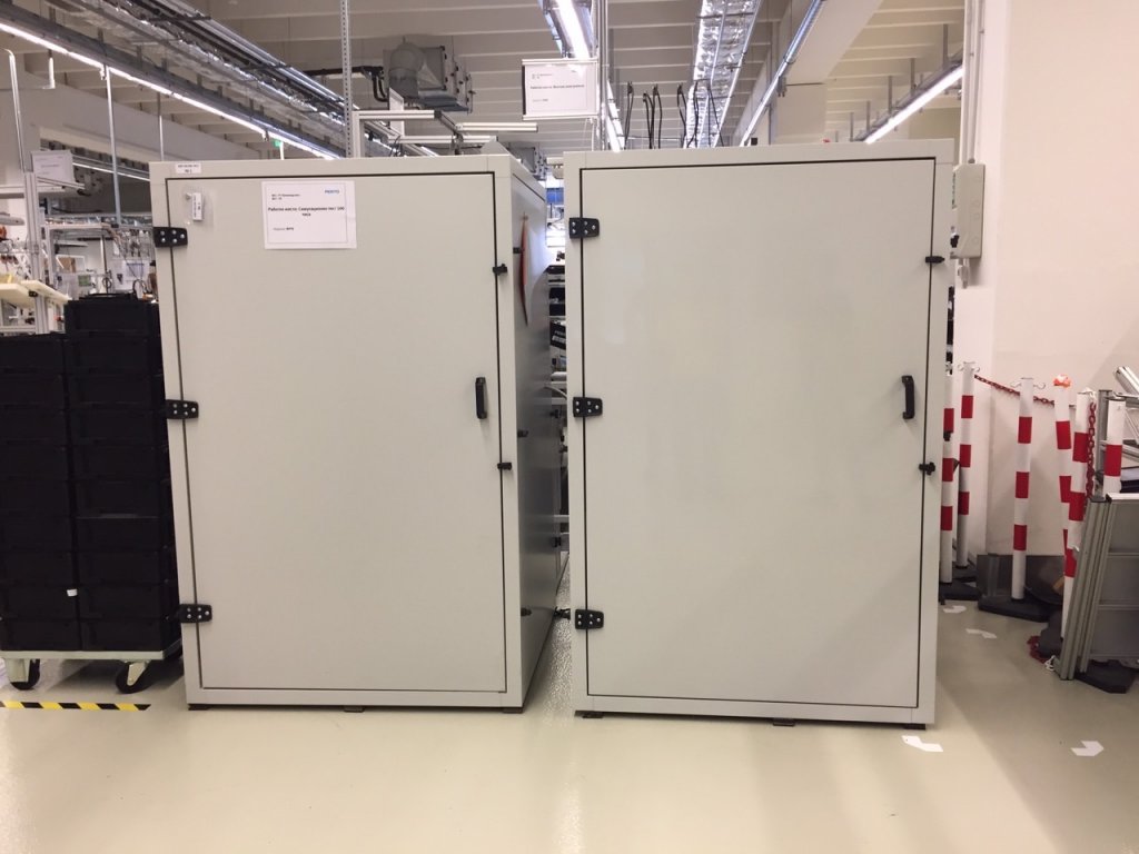 Koneäänieristys tuotantohallissa, FESTO