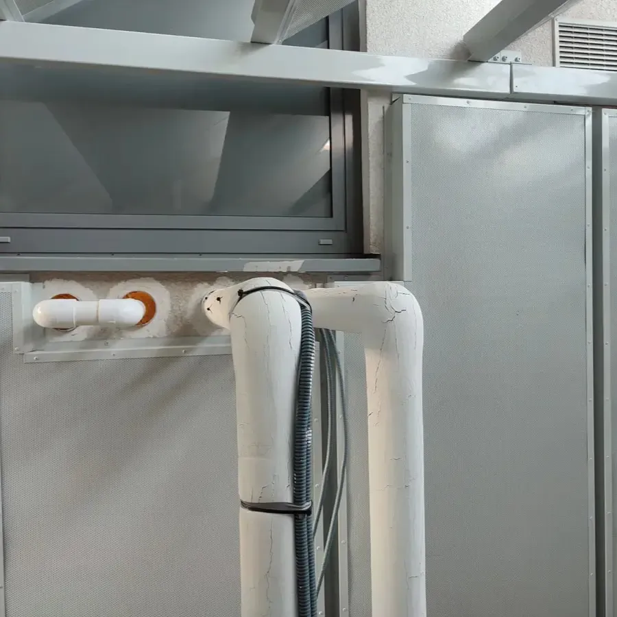 Desibelien talteenotto: S-TEAM Labin räätälöity akustinen kotelo