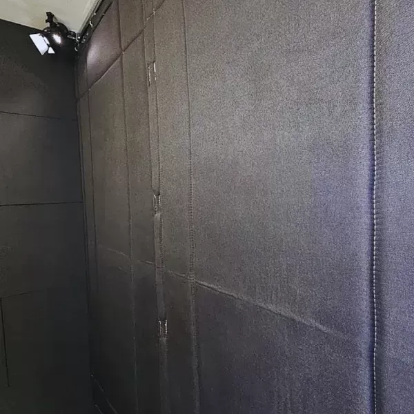 Akustiset paneelit ja täydellinen Podcast Studion uudistus