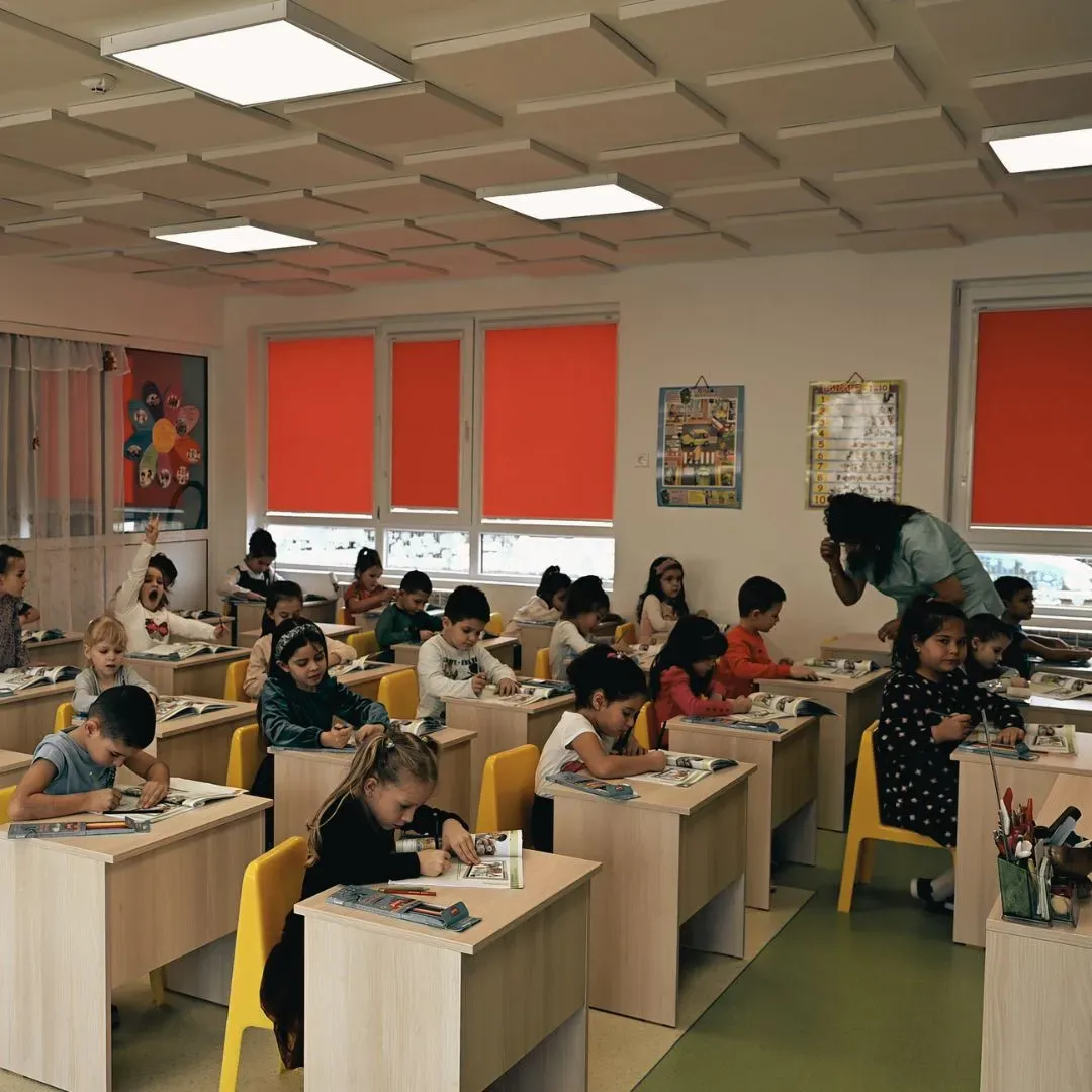 Akustinen hoito Kokiche Kindergarten Botevgradissa