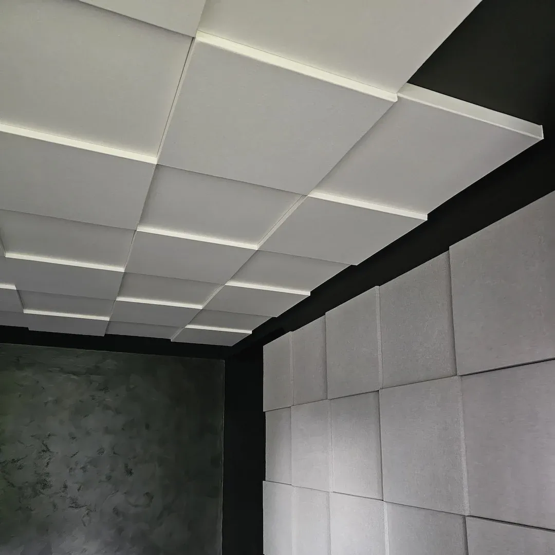 Kotipodcast ja musiikkistudio Echo Wall -akustiikkapaneeleilla