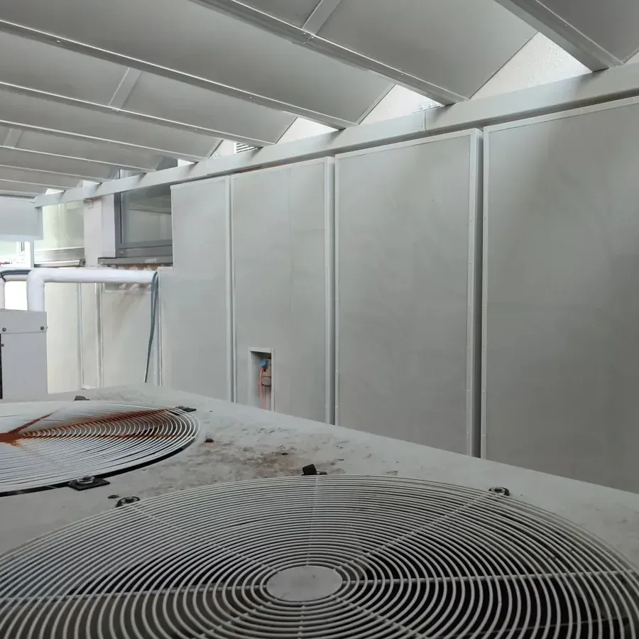 Desibelien talteenotto: S-TEAM Labin räätälöity akustinen kotelo