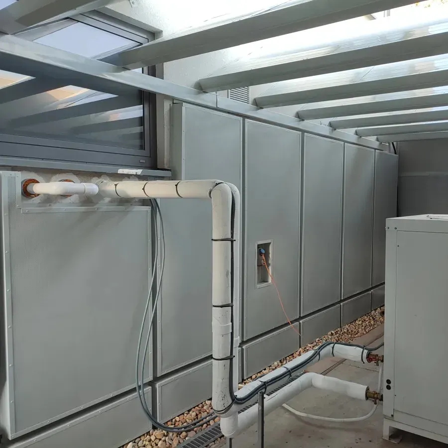 Desibelien talteenotto: S-TEAM Labin räätälöity akustinen kotelo